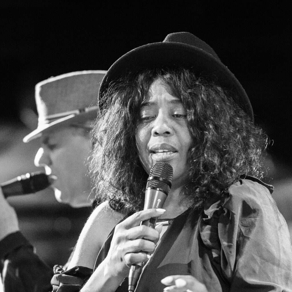 ERIK ROTHENSTEIN BAND LIVE with Elsa Valle & Gábor Winand